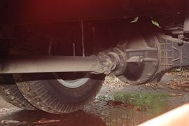 赛龙&nbsp;载货车底盘                                                图片