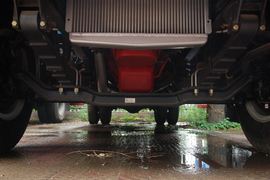 赛龙&nbsp;载货车底盘                                                图片