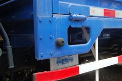 北京牌 旗铃 120马力 4X2 5.2米单排栏板载货车(BJ1065P1U62)