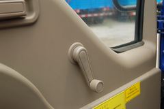 北京旗铃 103马力 4.25米单排栏板轻卡(BJ1044P1U53)