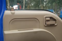 北京旗铃 103马力 4.25米单排栏板轻卡(BJ1044P1U53)