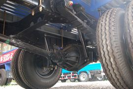 旗铃&nbsp;载货车底盘                                                图片