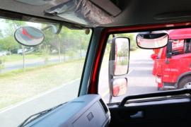 青岛解放底盘&nbsp;液体运输车驾驶室图片