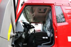 青岛解放  龙V 180马力 4X2 平板运输车(程力威牌)(CLW5162TPBC5)