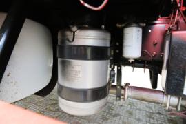 青岛解放底盘&nbsp;平板运输车底盘图片