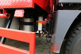 青岛解放底盘&nbsp;平板运输车底盘图片