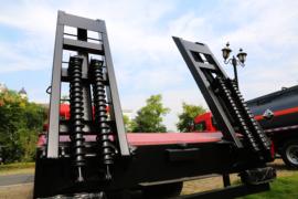 青岛解放底盘&nbsp;平板运输车上装图片