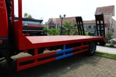 青岛解放  龙V 180马力 4X2 平板运输车(程力威牌)(CLW5162TPBC5)