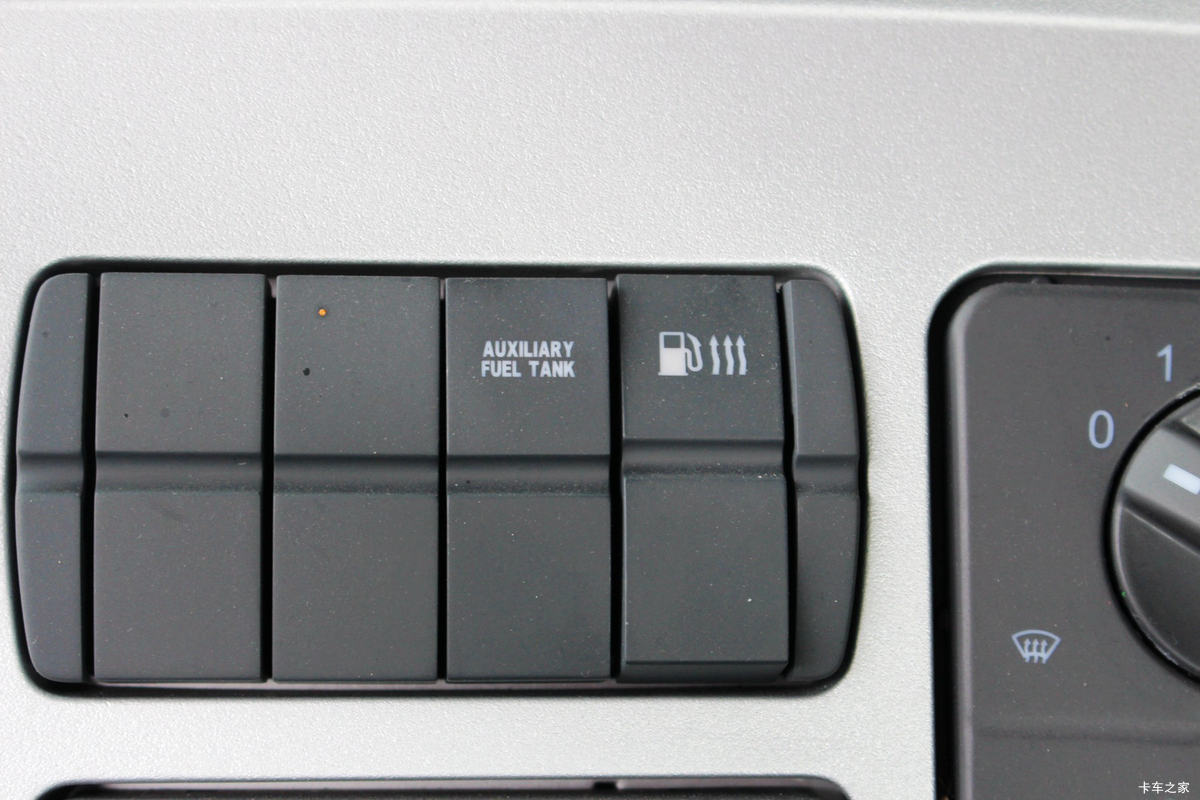  ŷGTL 6ϵؿ Խ 460 6X4ǣ(12)(BJ4259SNFKB-AA)ʻ                                               