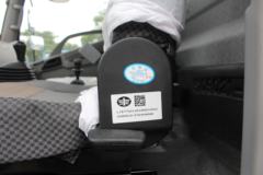 解放 虎VH 120马力 3300轴距单排轻卡底盘(CA5041XXYP40K2L1E5A84-3)