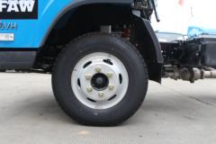 解放 虎VH 120马力 3300轴距单排轻卡底盘(CA5041XXYP40K2L1E5A84-3)