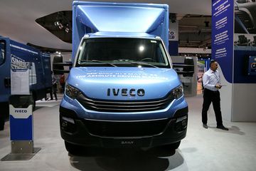 ��ά�� Daily 180���� 4X2������ʽ�ػ���ͼƬ