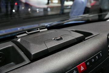 ��ά�� Daily 180���� 4X2������ʽ�ػ���ͼƬ