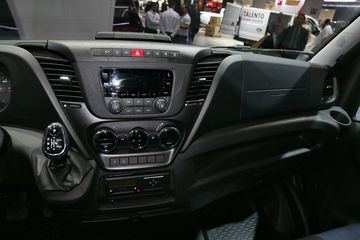 ��ά�� Daily 180���� 4X2������ʽ�ػ���ͼƬ