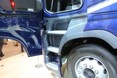 沃尔沃 FH460重卡 460马力 6X2牵引车