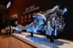 佩卡PACCAR MX-11 435马力 11L 国六 柴油发动机