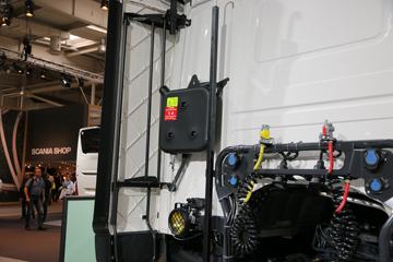 ˹������ Gϵ���ؿ� 340���� 4X2 CNGǣ����(�ͺ�G340)ͼƬ