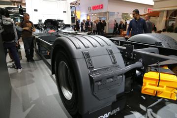 ˹������ Pϵ���ؿ� 320���� 4X2ǣ����(�ͺ�P320)ͼƬ