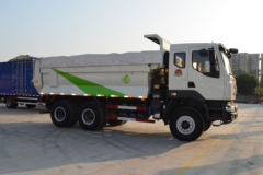 东风柳汽 乘龙M5 310马力 6X4 5.6米自卸车(LZ3258M5DA)