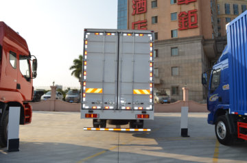 �������� ����M5�ؿ� 270���� 6X2 9.6���Ű���ʽ�ػ���(LZ5200XXYM5CA)ͼƬ