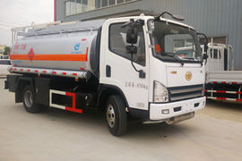 一汽解放轻卡底盘&nbsp;油罐车外观图片