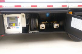 一汽解放轻卡底盘&nbsp;油罐车底盘图片