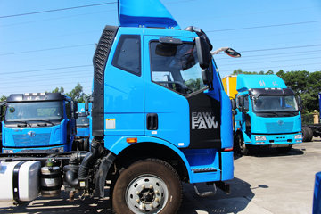 һ����� J6L�п� 180���� 4X2 7.7����ʽ�ػ�������(CA5160XXYP62K1L5A2E5)ͼƬ