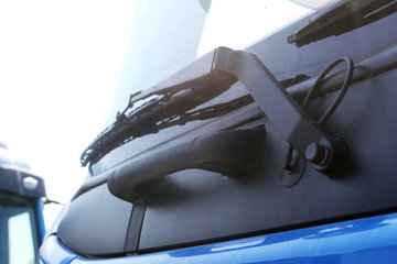 һ����� J6L�п� 180���� 4X2 7.7����ʽ�ػ�������(CA5160XXYP62K1L5A2E5)ͼƬ