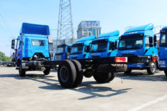 一汽解放 J6L中卡 180马力 4X2 7.7米厢式载货车底盘(CA5160XXYP62K1L5A2E5) 一汽解放 J6L中卡 180马力 4X2 7.7米厢式载货车底盘(CA5160XXYP62K1L5A2E5)