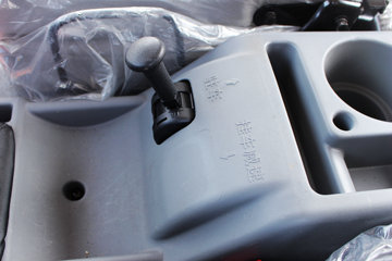 һ����� J6L�п� 180���� 4X2 7.7����ʽ�ػ�������(CA5160XXYP62K1L5A2E5)ͼƬ