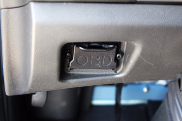 һ����� J6L�п� 180���� 4X2 7.7����ʽ�ػ�������(CA5160XXYP62K1L5A2E5)ͼƬ