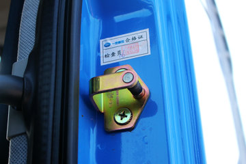 һ����� J6L�п� 180���� 4X2 7.7����ʽ�ػ�������(CA5160XXYP62K1L5A2E5)ͼƬ