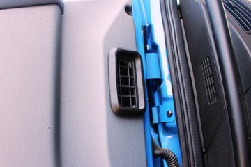 һ����� J6L�п� 180���� 4X2 7.7����ʽ�ػ�������(CA5160XXYP62K1L5A2E5)ͼƬ