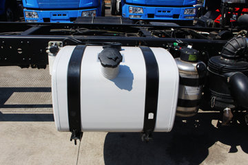 һ����� J6L�п� 180���� 4X2 7.7����ʽ�ػ�������(CA5160XXYP62K1L5A2E5)ͼƬ