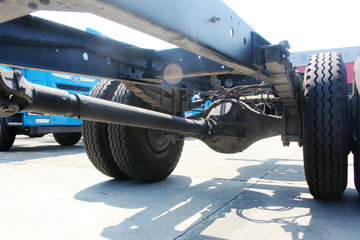 һ����� J6L�п� 180���� 4X2 7.7����ʽ�ػ�������(CA5160XXYP62K1L5A2E5)ͼƬ