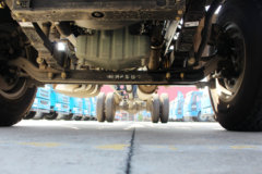 一汽解放 J6L中卡 180马力 4X2 7.7米厢式载货车底盘(CA5160XXYP62K1L5A2E5) 一汽解放 J6L中卡 180马力 4X2 7.7米厢式载货车底盘(CA5160XXYP62K1L5A2E5)