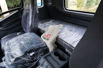 ���� ˧��Q9 ��˾��W570 190���� 4X2 7.5����ʽ�ػ�������(HFC5142XXYP70K1E3V)ͼƬ