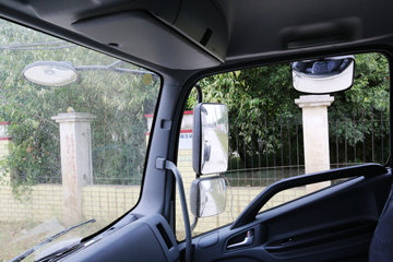 ���� ˧��Q9 ��˾��W570 190���� 4X2 7.5����ʽ�ػ�������(HFC5142XXYP70K1E3V)ͼƬ