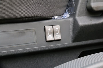 ���� ˧��Q9 ��˾��W570 190���� 4X2 7.5����ʽ�ػ�������(HFC5142XXYP70K1E3V)ͼƬ