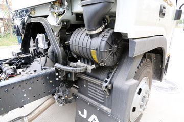 ���� ˧��Q9 ��˾��W570 190���� 4X2 7.5����ʽ�ػ�������(HFC5142XXYP70K1E3V)ͼƬ