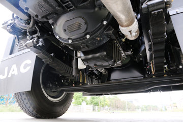 ���� ˧��Q9 ��˾��W570 190���� 4X2 7.5����ʽ�ػ�������(HFC5142XXYP70K1E3V)ͼƬ