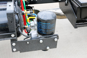 ���� ˧��Q9 ��˾��W570 190���� 4X2 7.5����ʽ�ػ�������(HFC5142XXYP70K1E3V)ͼƬ