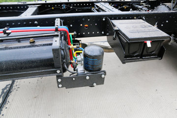 ���� ˧��Q9 ��˾��W570 190���� 4X2 7.5����ʽ�ػ�������(HFC5142XXYP70K1E3V)ͼƬ