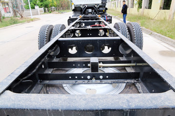 ���� ˧��Q9 ��˾��W570 190���� 4X2 7.5����ʽ�ػ�������(HFC5142XXYP70K1E3V)ͼƬ