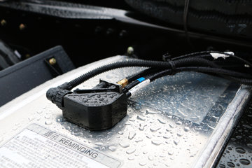 һ����� J6P�ؿ� ������ 420���� 6X4ǣ����(CA4250P66K24T1E5)ͼƬ