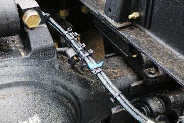 һ����� J6P�ؿ� ������ 420���� 6X4ǣ����(CA4250P66K24T1E5)ͼƬ