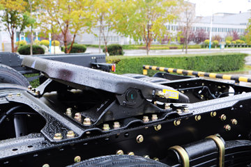 һ����� J6P�ؿ� ������ 420���� 6X4ǣ����(CA4250P66K24T1E5)ͼƬ