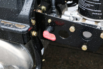 һ����� J6P�ؿ� ������ 420���� 6X4ǣ����(CA4250P66K24T1E5)ͼƬ