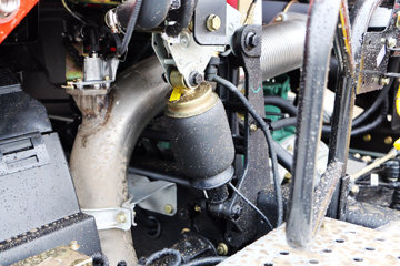 һ����� J6P�ؿ� ������ 420���� 6X4ǣ����(CA4250P66K24T1E5)ͼƬ