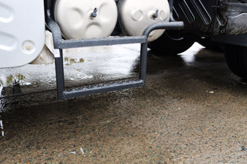 һ����� J6P�ؿ� ������ 420���� 6X4ǣ����(CA4250P66K24T1E5)ͼƬ